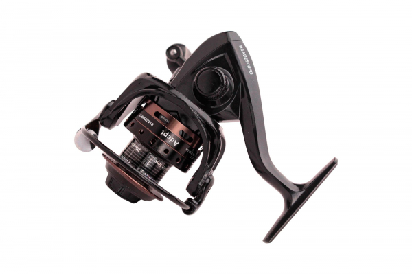 Катушка безынерционная Black Side Adept 2500 FD (4+1 подш.)